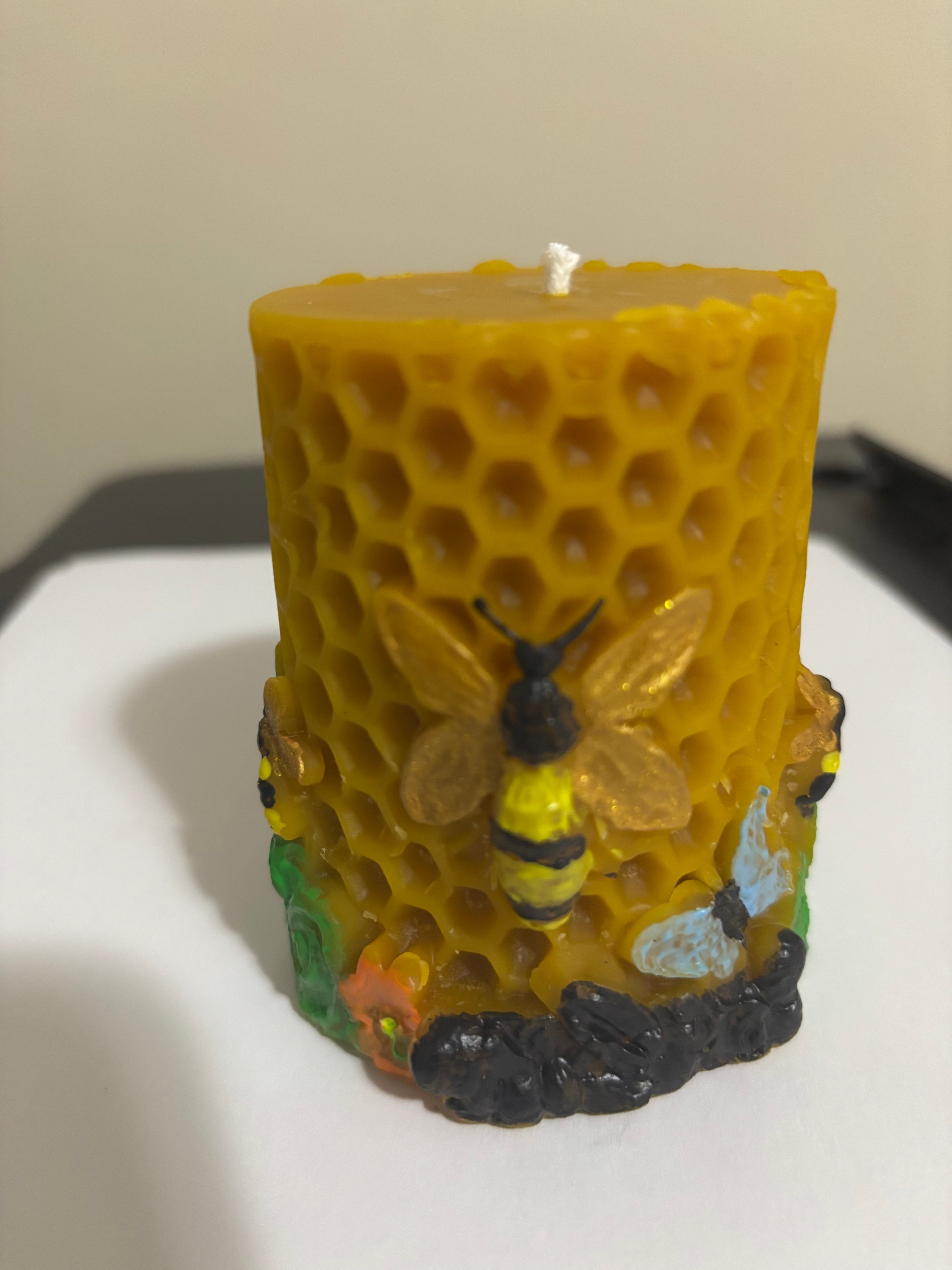Aloha Honey & Cream Beeswax Beehive Candle