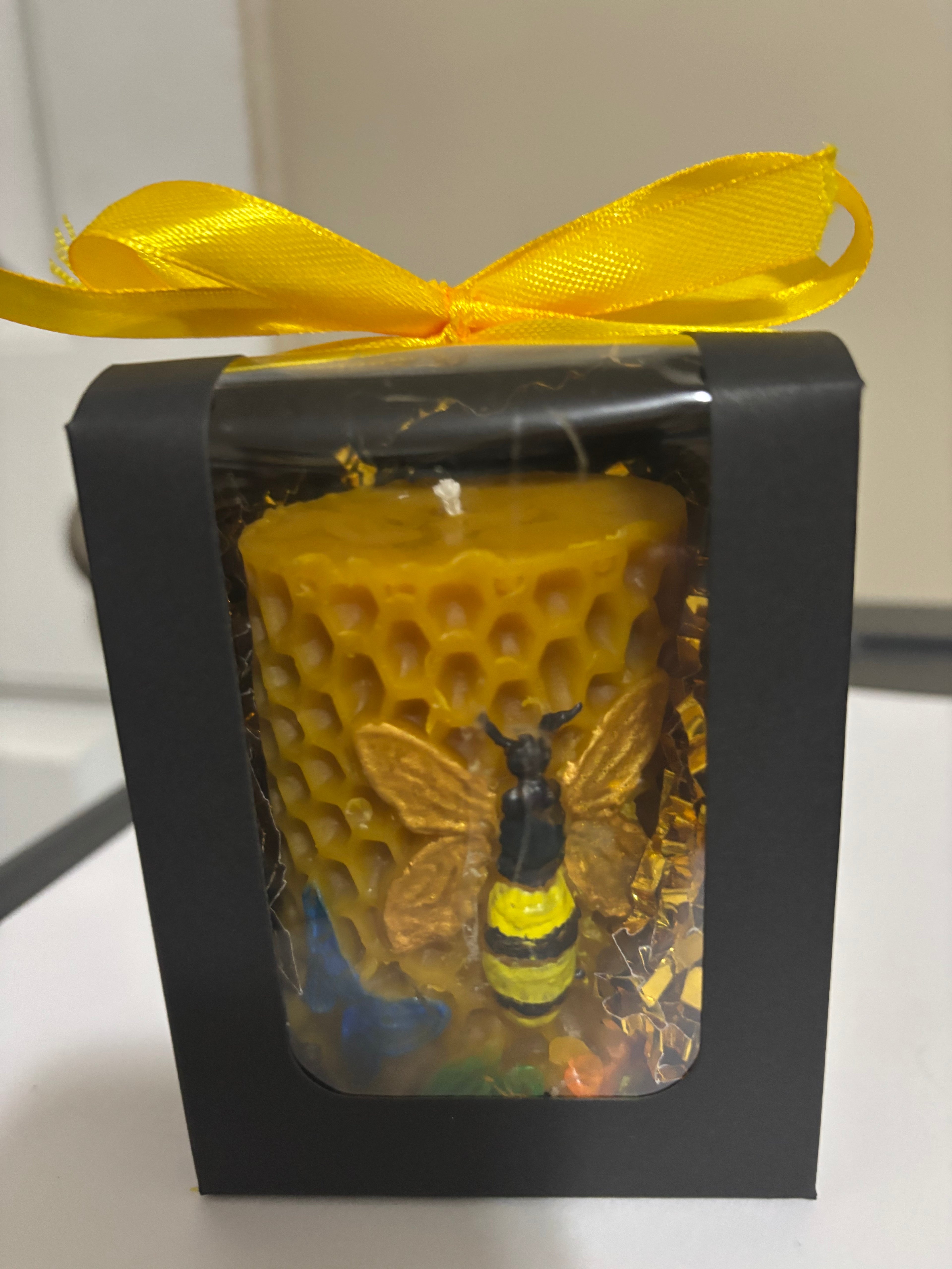Aloha Honey & Cream Beeswax Beehive Candle
